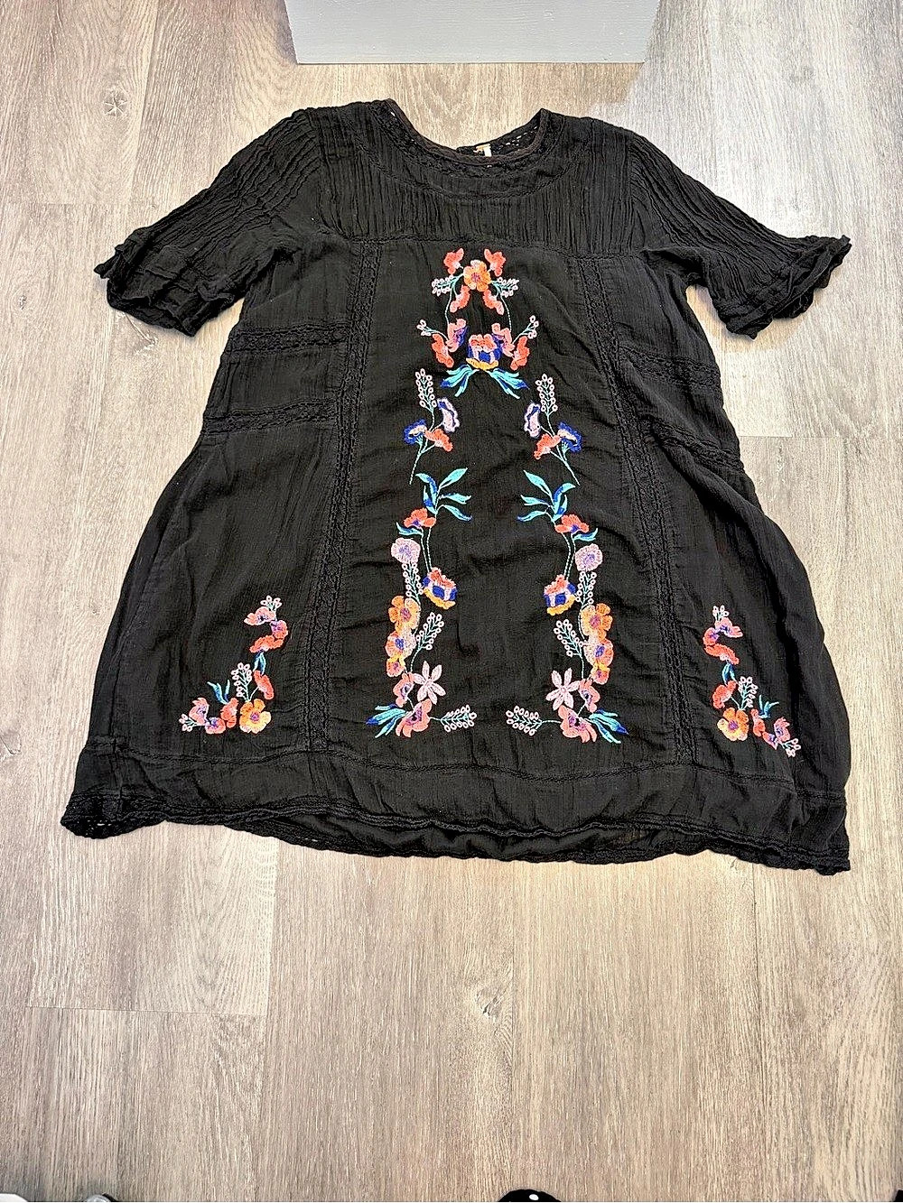 Free People Floral Embroidered Tunic Black & Multicolor Large